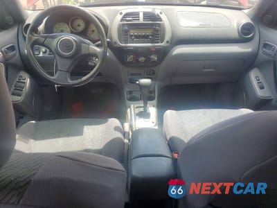 Zdjęcie 8 z 13 samochodu: 2002 TOYOTA RAV4 BASE VIN:JTEHH20V126048864 - miniatura