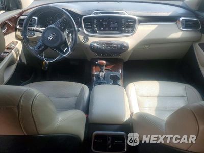 Zdjęcie 8 z 13 samochodu: 2017 KIA SORENTO EX VIN:5XYPHDA56HG318803 - miniatura