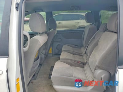 Zdjęcie 11 z 13 samochodu: 2010 TOYOTA SIENNA LE 8-PASSENGER VIN:5TDKK4CC0AS291615 - miniatura