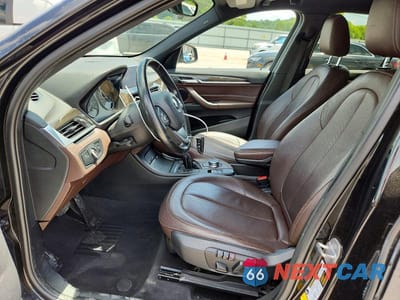Zdjęcie 7 z 14 samochodu: 2017 BMW X1 XDRIVE28I VIN:WBXHT3C30H5F80579 - miniatura