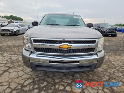 Piąte zdjęcie samochodu w środku: 2009 CHEVROLET SILVERADO K1500 LT VIN:2GCEK29C591128213 - miniatura