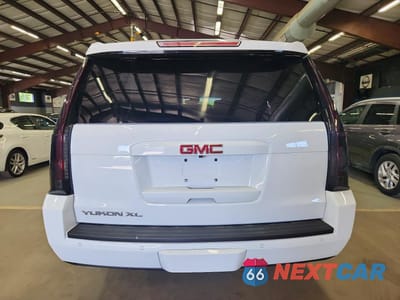Zdjęcie 6 z 13 samochodu: 2017 GMC YUKON XL K1500 SLT VIN:1GKS2GKC1HR186369 - miniatura
