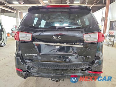 Zdjęcie 6 z 13 samochodu: 2016 KIA SEDONA EX VIN:KNDMC5C14G6139498 - miniatura