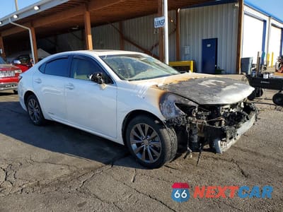 Czwarte zdjęcie samochodu z boku: 2018 LEXUS ES 300H VIN:JTHBW1GG0J2190614 - miniatura