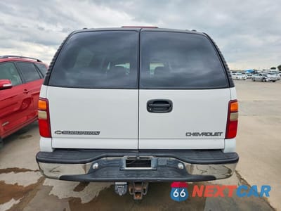 Zdjęcie 6 z 13 samochodu: 2001 CHEVROLET SUBURBAN K1500 VIN:3GNFK16T01G251102 - miniatura