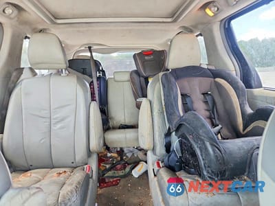 Zdjęcie 10 z 13 samochodu: 2011 TOYOTA SIENNA LIMITED 7-PASSENGER VIN:5TDDK3DC1BS020016 - miniatura