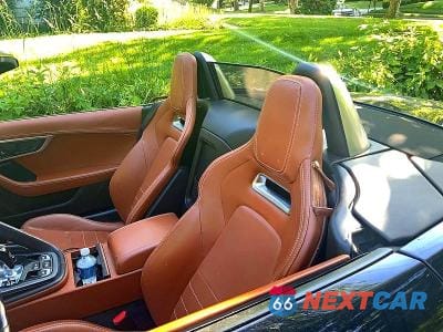 Zdjęcie 9 z 12 samochodu: 2018 JAGUAR F-TYPE R DYNAMIC VIN:SAJD85FVXJCK49031 - miniatura