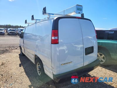 Drugie zdjęcie samochodu z przodu: 2025 CHEVROLET EXPRESS G2500 VIN:1GCWGAF79S1156583 - miniatura