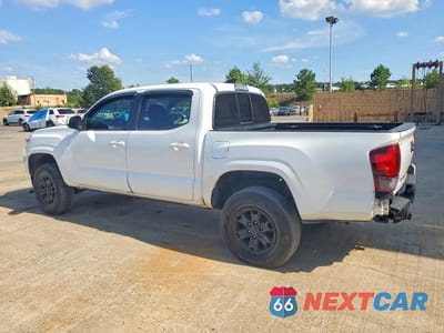 Drugie zdjęcie samochodu z przodu: 2018 TOYOTA TACOMA SR VIN:5TFAX5GN5JX129357 - miniatura