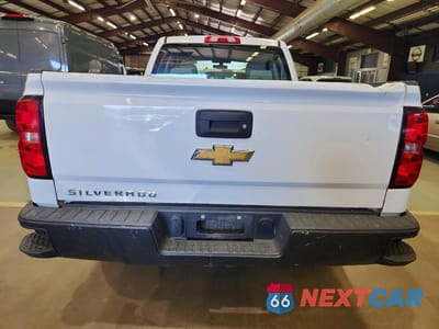 Zdjęcie 6 z 12 samochodu: 2016 CHEVROLET SILVERADO K1500 VIN:1GCVKNEH0GZ167718 - miniatura