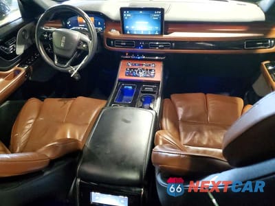 Zdjęcie 8 z 13 samochodu: 2020 LINCOLN AVIATOR RESERVE VIN:5LM5J7XC2LGL37611 - miniatura