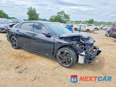 Czwarte zdjęcie samochodu z boku: 2023 HYUNDAI ELANTRA N LINE VIN:KMHLR4AF0PU411846 - miniatura