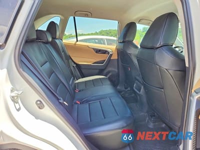 Zdjęcie 11 z 13 samochodu: 2019 TOYOTA RAV4 LE VIN:2T3G1RFV5KC027648 - miniatura