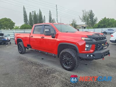 Czwarte zdjęcie samochodu z boku: 2023 CHEVROLET SILVERADO K2500 HEAVY DUTY VIN:1GC4YLE74PF169706 - miniatura