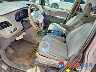 Zdjęcie 7 z 13 samochodu: 2012 TOYOTA SIENNA XLE 8-PASSENGER VIN:5TDYK3DC8CS259677 - miniatura