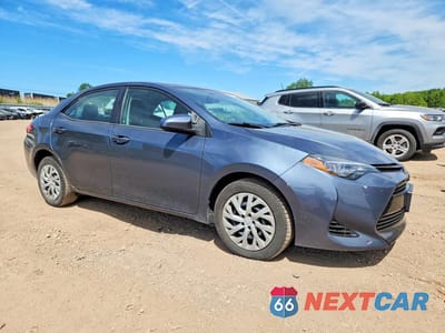 Czwarte zdjęcie samochodu z boku: 2018 TOYOTA COROLLA LE VIN:2T1BURHE8JC000871 - miniatura