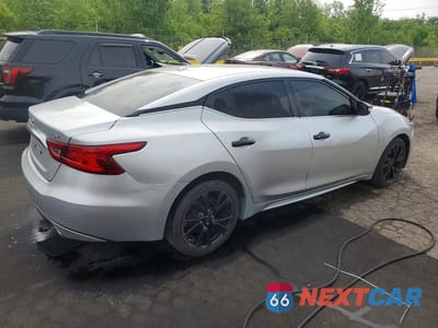Trzecie zdjęcie samochodu z tyłu: 2018 NISSAN MAXIMA 3.5 SV VIN:1N4AA6AP0JC368006 - miniatura