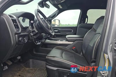 Zdjęcie 11 z 14 samochodu: 2024 RAM 3500 BIG HORN VIN:3C63RRHLXRG310260 - miniatura