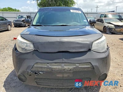 Piąte zdjęcie samochodu w środku: 2014 KIA SOUL BLACK VIN:KNDJN2A22E7048146 - miniatura