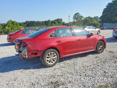 Trzecie zdjęcie samochodu z tyłu: 2018 VOLKSWAGEN PASSAT S VIN:1VWAA7A35JC001046 - miniatura
