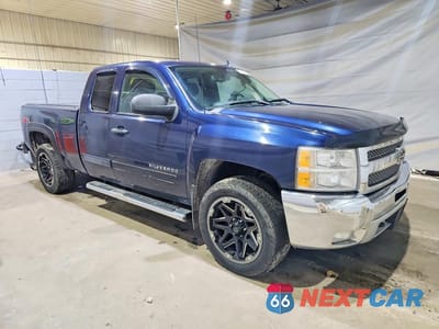 Czwarte zdjęcie samochodu z boku: 2012 CHEVROLET SILVERADO K1500 LT VIN:1GCRKSE79CZ112654 - miniatura