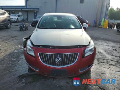 Piąte zdjęcie samochodu w środku: 2014 BUICK REGAL VIN:2G4GK5EX2E9312471 - miniatura