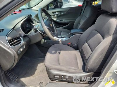 Zdjęcie 7 z 12 samochodu: 2020 CHEVROLET MALIBU LT VIN:1G1ZD5STXLF052052 - miniatura