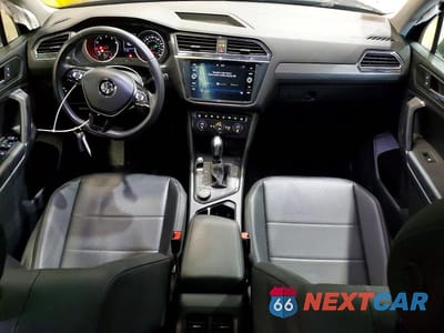 Zdjęcie 8 z 13 samochodu: 2020 VOLKSWAGEN TIGUAN SE VIN:3VV2B7AXXLM033971 - miniatura