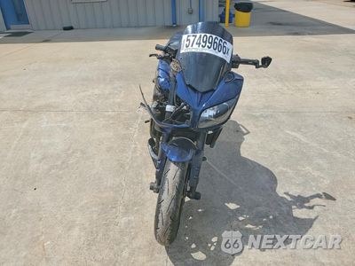 Drugie zdjęcie samochodu z przodu: 2013 YAMAHA FZ1 S VIN:JYARN17E7DA009158 - miniatura