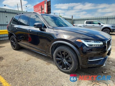 Czwarte zdjęcie samochodu z boku: 2016 VOLVO XC90 T6 VIN:YV4A22PK2G1017756 - miniatura