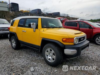 Czwarte zdjęcie samochodu z boku: 2007 TOYOTA FJ CRUISER BASE VIN:JTEBU11FX70035446 - miniatura