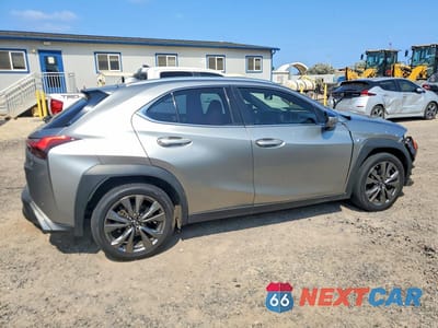 Trzecie zdjęcie samochodu z tyłu: 2019 LEXUS UX 200 VIN:JTHY3JBH8K2009277 - miniatura