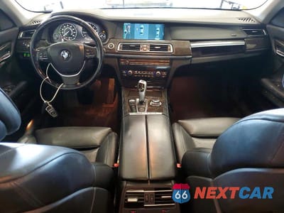 Zdjęcie 8 z 12 samochodu: 2012 BMW 750 LXI VIN:WBAKC8C5XCC436666 - miniatura