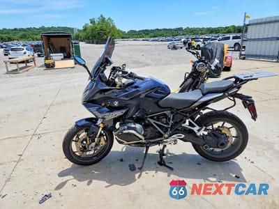 Trzecie zdjęcie samochodu z tyłu: 2020 BMW R 1250 RS VIN:WB10J8301LZG92356 - miniatura