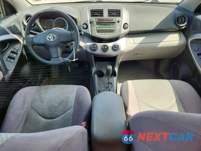 Zdjęcie 8 z 12 samochodu: 2006 TOYOTA RAV4 BASE VIN:JTMBD33VX66004522 - miniatura