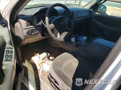 Zdjęcie 8 z 13 samochodu: 2002 FORD EXPLORER XLT VIN:1FMZU73E72UC08931 - miniatura