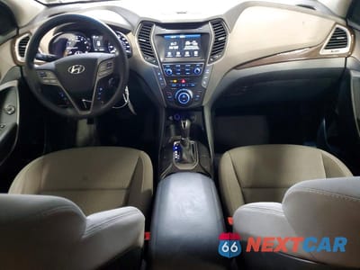 Zdjęcie 8 z 13 samochodu: 2018 HYUNDAI SANTA FE SE VIN:KM8SMDHFXJU272283 - miniatura