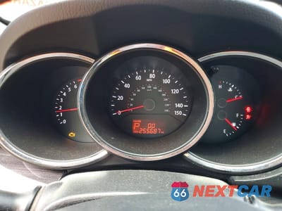 Zdjęcie 9 z 12 samochodu: 2013 KIA SORENTO LX VIN:5XYKT3A6XDG327011 - miniatura