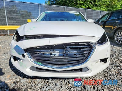 Piąte zdjęcie samochodu w środku: 2018 MAZDA 3 GRAND TOURING VIN:3MZBN1M35JM265593 - miniatura