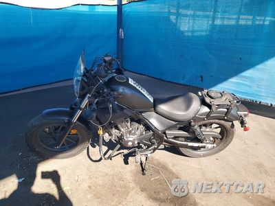Trzecie zdjęcie samochodu z tyłu: 2023 HONDA CMX300 A VIN:MLHNC535XP5601427 - miniatura
