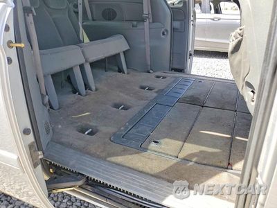 Zdjęcie 11 z 13 samochodu: 2006 DODGE GRAND CARAVAN SXT VIN:2D4GP44L96R868084 - miniatura