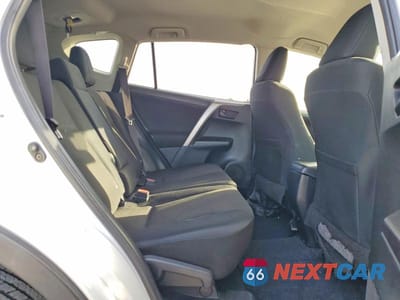 Zdjęcie 11 z 13 samochodu: 2018 TOYOTA RAV4 LE VIN:JTMZFREV8JD131444 - miniatura