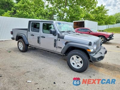 Czwarte zdjęcie samochodu z boku: 2020 JEEP GLADIATOR SPORT VIN:1C6HJTAG7LL108848 - miniatura