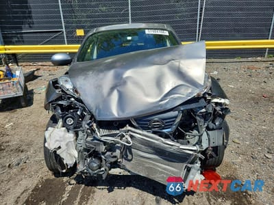 Piąte zdjęcie samochodu w środku: 2011 NISSAN JUKE S VIN:JN8AF5MVXBT017982 - miniatura