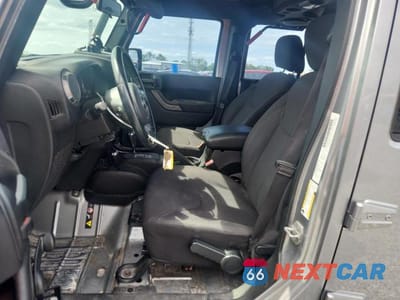 Zdjęcie 7 z 12 samochodu: 2013 JEEP WRANGLER UNLIMITED SPORT VIN:1C4BJWDG0DL630251 - miniatura