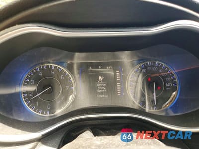 Zdjęcie 9 z 12 samochodu: 2016 CHRYSLER 200 LIMITED VIN:1C3CCCAB9GN101996 - miniatura