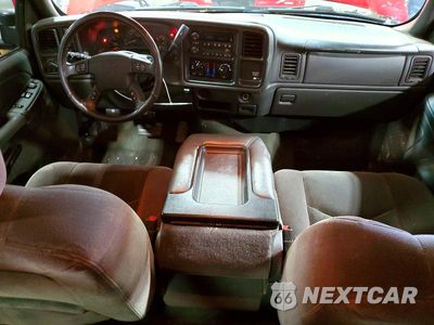Zdjęcie 8 z 12 samochodu: 2004 CHEVROLET SILVERADO K2500 HEAVY DUTY VIN:1GCHK292X4E335224 - miniatura
