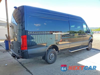Trzecie zdjęcie samochodu z tyłu: 2024 MERCEDES-BENZ SPRINTER 2500 VIN:W1W4NCVY3RT178682 - miniatura