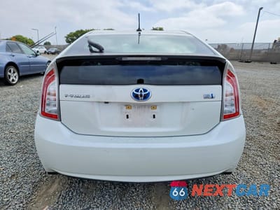 Zdjęcie 6 z 13 samochodu: 2014 TOYOTA PRIUS THREE VIN:JTDKN3DU7E1744110 - miniatura