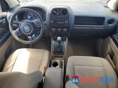 Zdjęcie 8 z 13 samochodu: 2011 JEEP COMPASS SPORT VIN:1J4NF1FBXBD158984 - miniatura